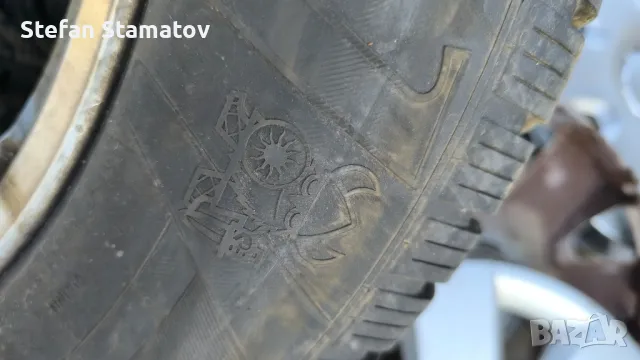 зимни гуми с джанти 235/65/17 дот 2821г. от Киа Соренто 2010, снимка 7 - Гуми и джанти - 47889239