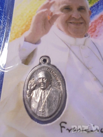 Медальон папа Павел II и Св Иван, снимка 5 - Колиета, медальони, синджири - 51925336
