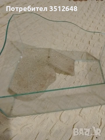 Стъклен аквариум 