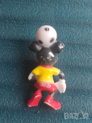 Фигурка Мики Маус Футболист с футболна топка Kinder / Киндер / Mickey Mouse, снимка 2 - Колекции - 52350959