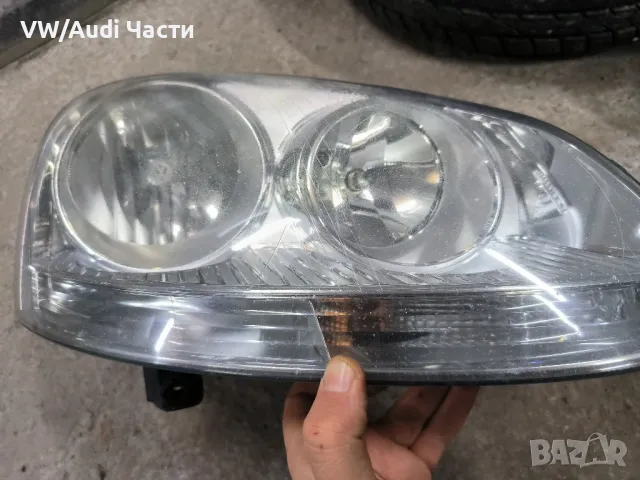 Десен фар за Голф 5 VW Golf 5, снимка 2 - Части - 48633379