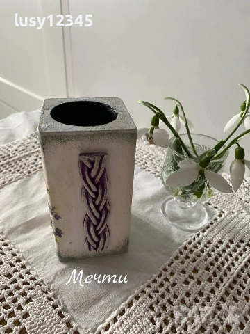 Кутия книга и свещник-Букет от кокичета и теменужки!, снимка 8 - Декорация за дома - 43968088