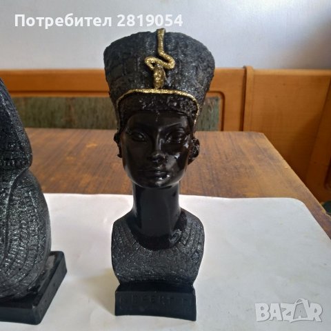 Красиви колекционерски бюстове на Нефертити и Тутанкамон цена 40лв, снимка 2 - Други ценни предмети - 40130701
