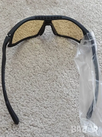 Оригинални слънчеви очила Adidas, снимка 6 - Слънчеви и диоптрични очила - 52459603