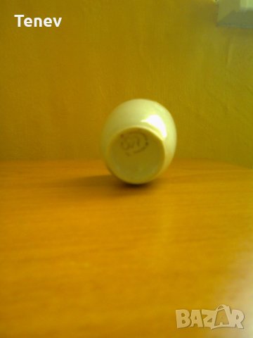 Порцеланова чашка с позлата, снимка 2 - Антикварни и старинни предмети - 31154873