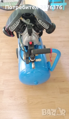 Бутален компресор Güde 405/10/50 2 цилиндъра 10 бара, снимка 3 - Компресори - 51830680