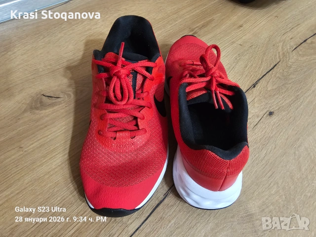 Дамски Маратонки NIKE , снимка 3 - Маратонки - 53233210