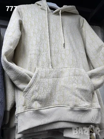 суичъри Louis Vuitton Hugo Boss, снимка 2 - Суичъри - 48691986