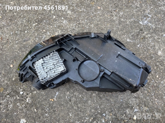 Ляв фар за Audi A4 B9 , снимка 3 - Части - 51892140