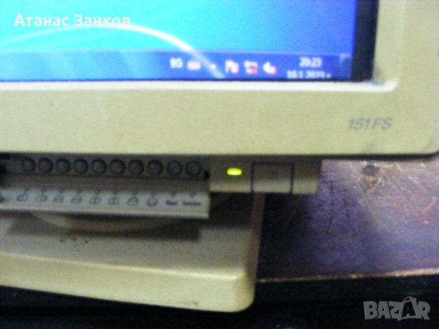 Монитор Compaq 443-P 1994 година, снимка 4 - Монитори - 39405356