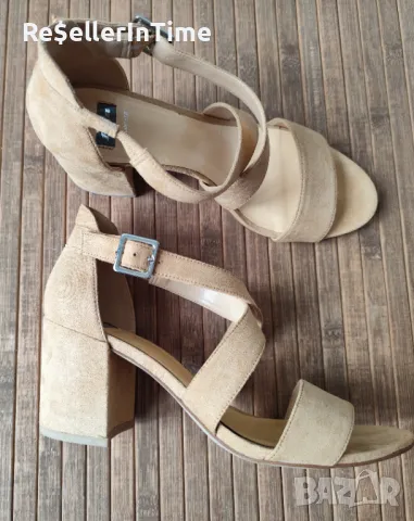 Сандали на ток Bata 38 номер, в бежово 