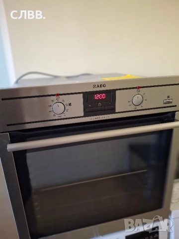 Продавам фурна AEG