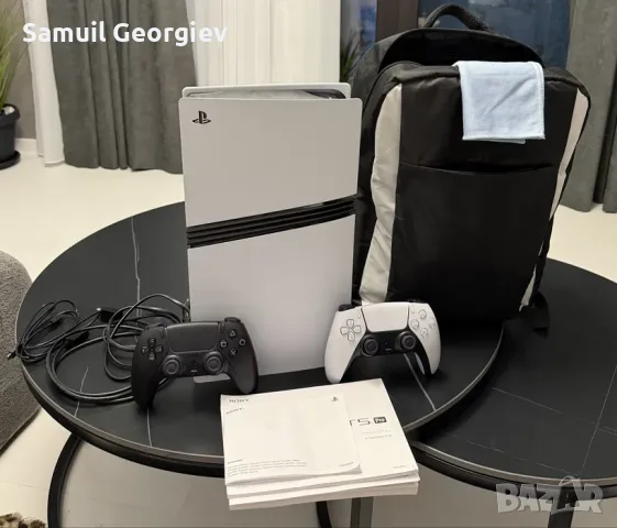 PlayStation 5 Pro (PS5 Pro) 2TB + 2бр. Контролери (Бял и Черен) + Специална Раница!