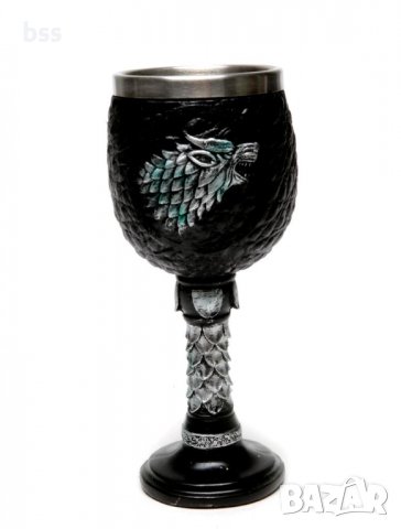 Код 91101 Стилна чаша за вино от полирезин с релефни декорации - вълк и надпис Winter is coming