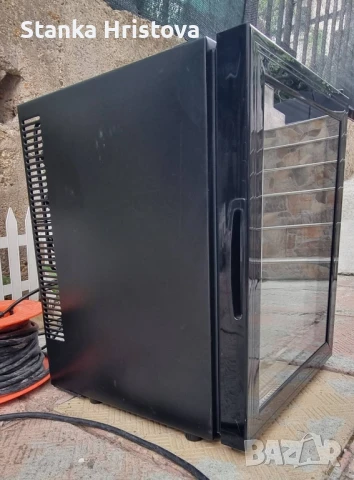 Хладилна витрина Klastein 23L., снимка 2 - Витрини - 51326429