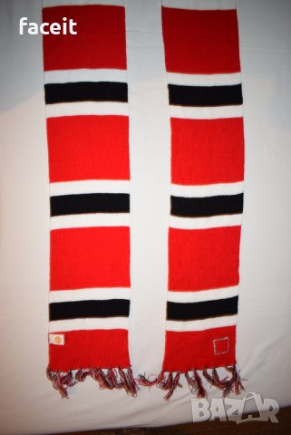 Manchester United - Страхотни футболни шалове / Манчестър Юнайтед / Фенски, снимка 6 - Футбол - 31175846