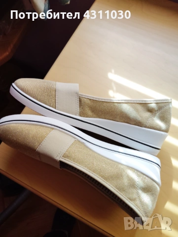Златисти спортни балеринки Laura Torelii , снимка 4 - Маратонки - 53808429