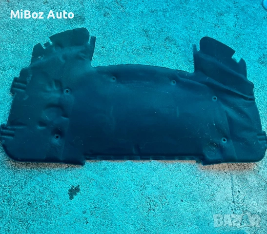 Шумоизолация преден капак БМВ Е90 91 92 93 BMW, снимка 2 - Части - 53078422