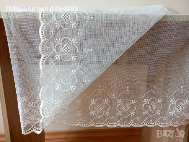 Малко перде от дантела , снимка 2 - Пердета и завеси - 52142351