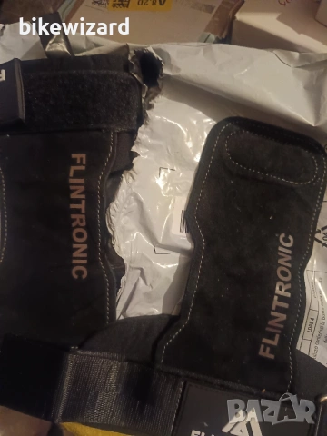 Flintronic Кожени колани за повдигане на тежести с протектор за китката НОВИ, снимка 2 - Спортна екипировка - 53720229
