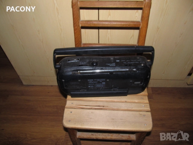 малък радио касетофон AIWA, снимка 2 - Радиокасетофони, транзистори - 51941873