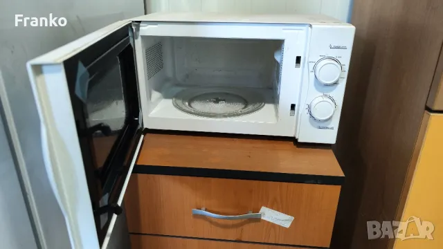 Микровълнова Candy с оставаща гаранция 1г неразличим от нов , снимка 6 - Микровълнови - 47456765