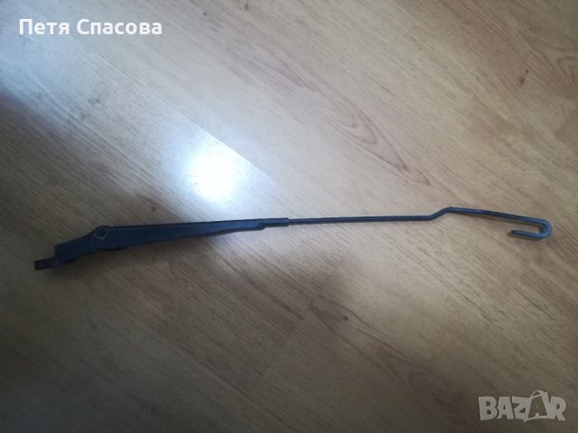 Vw Passat Wagon B3 2.0 1992 Рамо дясна чистачка, снимка 2 - Части - 42899122