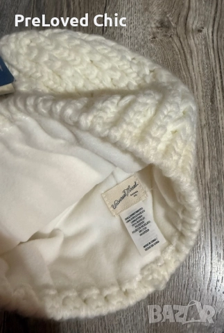 Бяла велурена шапка , снимка 3 - Шапки - 52643941