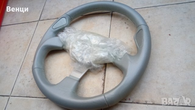 Нов оригинален спортен волан MOMO SILVERJET D35., снимка 4 - Аксесоари и консумативи - 35233584