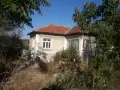 Къща в село Помощник, снимка 2