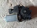 Моторче за предно дясно стъкло Audi A4 B5, снимка 1
