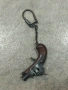 Винтидж ключодържател капсов пистолет, снимка 2