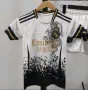 Mbappe 9 DRAGON Real Madrid Детски екип Мбапе Дракон Бяло/черно, снимка 1