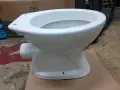 тоалетна чиния фаянс , снимка 2