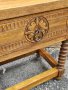 Шкафче с дърворезба и фрезовани елементи, снимка 2