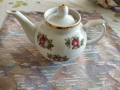 Порцеланов чайник - съветски., снимка 1