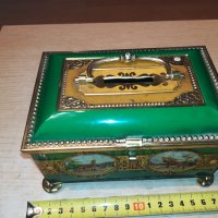 поръчана-метална кутия/касичка-внос франция 1702211804, снимка 6 - Антикварни и старинни предмети - 31854182