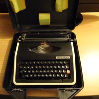 Пишеща машина Хеброс 1300 F, снимка 2 - Антикварни и старинни предмети - 38427437