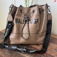 Дамска чанта Balenciaga код 19, снимка 1 - Чанти - 36834565