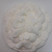 Шапки Каприз. Дамска плетена шапка барета,топла в цвят екрю-24, снимка 3 - Шапки - 34509701