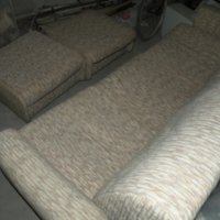 Комплект диван с разтегателна спалня за двама и 2 табуртаки , снимка 3 - Дивани и мека мебел - 31514185