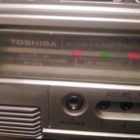 Ретро радиокасетофон Toshiba RT-S713, снимка 2 - Радиокасетофони, транзистори - 35236004