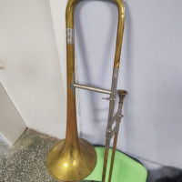 Bb tenor slide trombone - /Germany/ Тенор Цуг Тромбон с твърд куфар, снимка 2 - Духови инструменти - 44699815