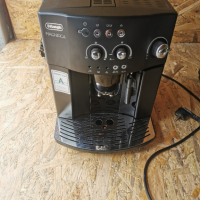 Кафеавтомат Delonghi Magnifica ESAM3000B, Система за ръчно разпенване, Кафемелака с 13 настройки 145, снимка 1 - Кафемашини - 44816411