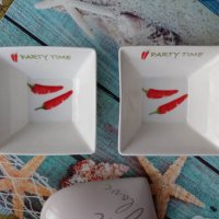 комплект от 2 порцеланови купички за люти чушлета, от Гърция., снимка 3 - Чинии - 40344183