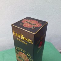 Four Roses метална кутия от уски/бърбан, снимка 3 - Други ценни предмети - 29388710