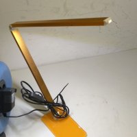 Настолна LED лампа, снимка 1 - Лед осветление - 34086248