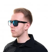 Мъжки спортни  слънчеви очила Guess -50%, снимка 3 - Слънчеви и диоптрични очила - 38217772