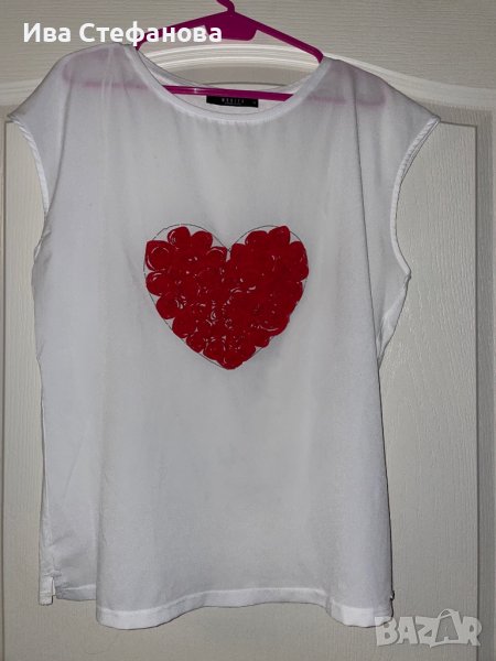 Бяла тениска топ  блуза Mohito 3D червени рози , снимка 1