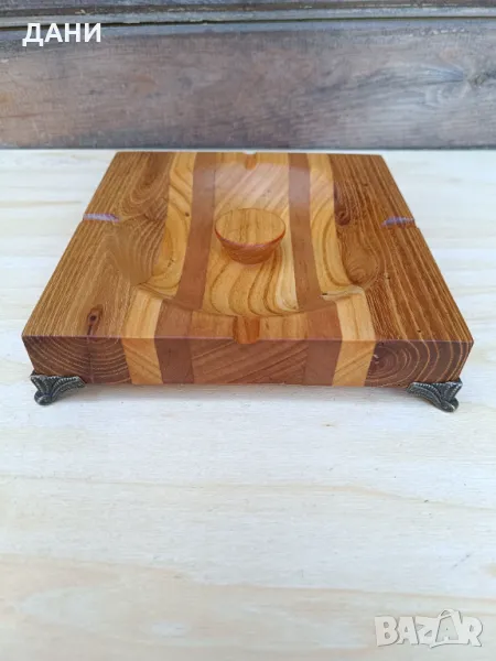 Пепелник , снимка 1